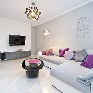  Apartment Yourapart Morena Polen