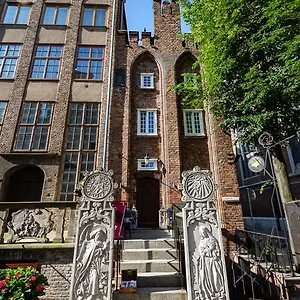 Gotyk House Lägenhetshotell
